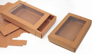 ΧΑΡΤΙΝΟ ΚΟΥΤΙ ΣΥΡΤΑΡΩΤΟ ΜΕ ΠΑΡΑΘΥΡΟ 18cm x 16cm x 4cm 0402158/12 ΤΕΜΑΧΙΑ