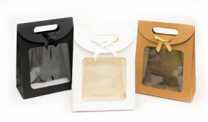 ΤΣΑΝΤΑ ΧΑΡΤΙΝΗ ΜΕ ΠΑΡΑΘΥΡΟ ΚΑΙ ΦΙΟΓΚΟ 12cm x 16cm x 6cm 0402148/12 ΤΕΜΑΧΙΑ