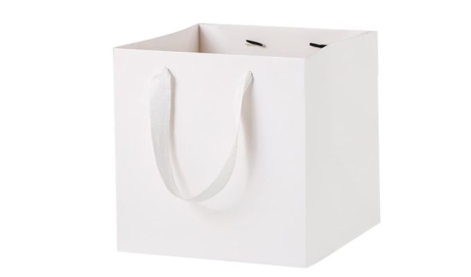 ΤΣΑΝΤΑ ΛΕΥΚΗ ΚΥΒΟΣ ΜΕ ΙΜΑΝΤΑ 30cm 0402184