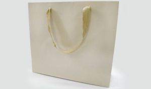 ΤΣΑΝΤΑ ΜΠΕΖ 37,5cm x 30cm x 12cm ΧΟΝΤΡΟ ΧΑΡΤΙ 200g ΜΕ ΦΑΚΑΡΟΛΑ 0402082