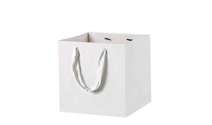 ΤΣΑΝΤΑ ΛΕΥΚΗ ΚΥΒΟΣ ΜΕ ΙΜΑΝΤΑ 25cm 0402183/12 ΤΕΜΑΧΙΑ